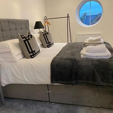 Holiday home 10 Penthouse 2 Bedrooms, Sleeps X 4 York