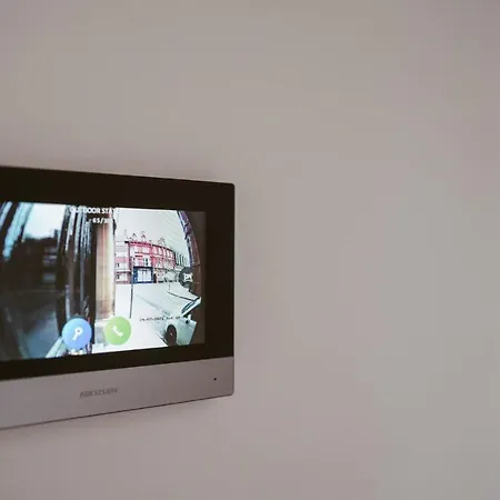 10 Penthouse 2 Bedrooms, Sleeps X 4 Ferienhaus *